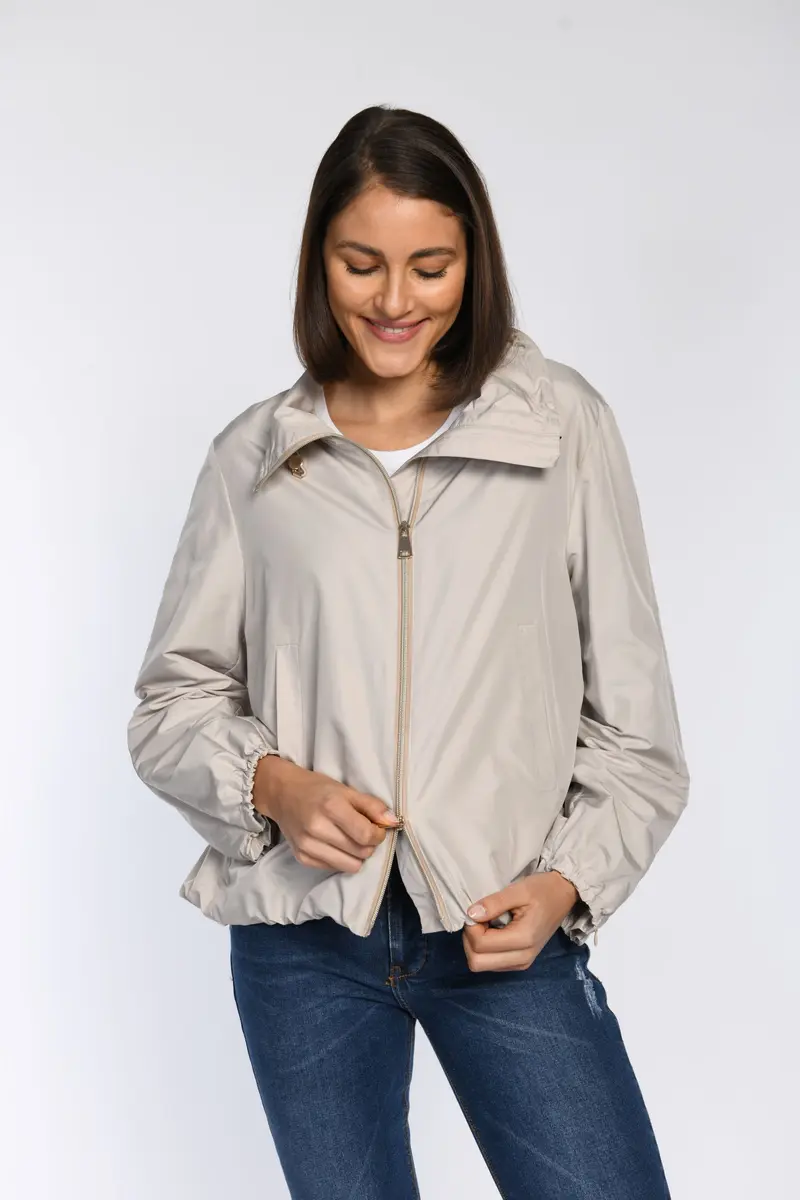 Sommerjacke mit schimmerndem Effekt und Tunnelzugkragen