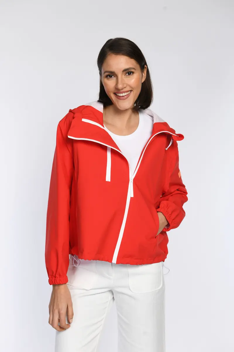 Sportliche Regenjacke für Damen – Rot mit weißen Details